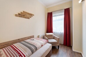 1 bedroom, free WiFi, bed sheets, wheelchair access - Apartment 'Komfort  Römersberger - 1' with Wi-Fi (Vogtareuth)