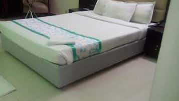 Comfort Triple Room, City View | In-room safe, desk, laptop workspace, soundproofing