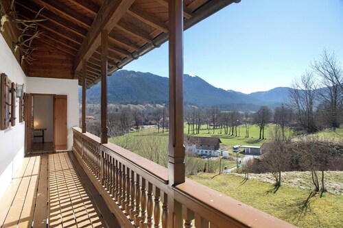 Ferienhaus 'Sonnenleitn' mit Bergblick, privater Terrasse und Wi-Fi