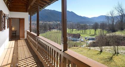 Holiday Home 'Sonnenleitn' with Mountain View, Private Terrace and Wi-Fi
