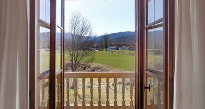 Ferienhaus 'Sonnenleitn' mit Bergblick, privater Terrasse und Wi-Fi