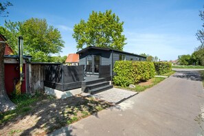 Exterior - Holiday Home 'Haus Waldblick' with Private Terrace, Shared Garden and Wi-Fi (Saal)