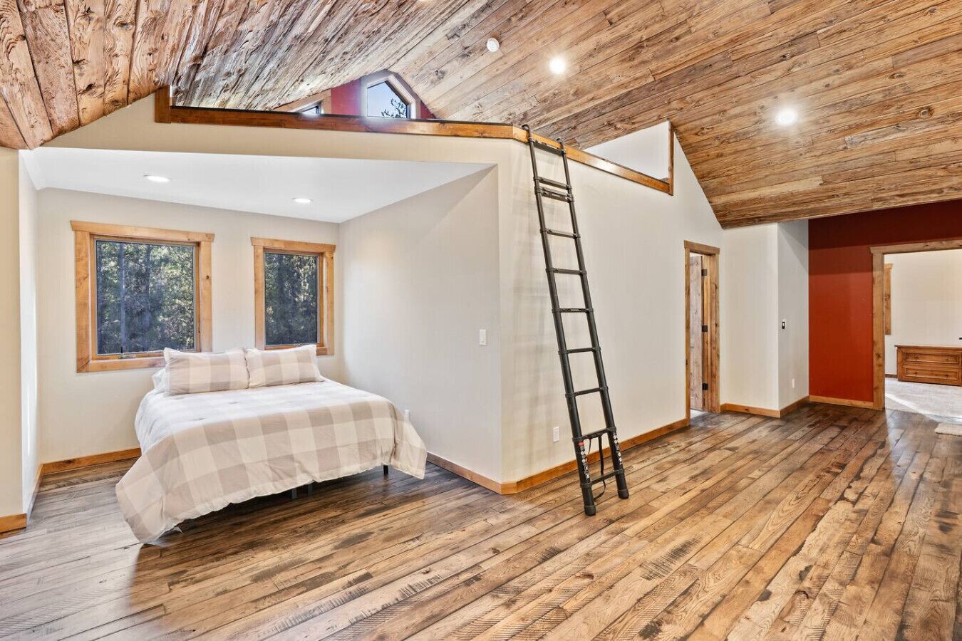 4 makuuhuonetta, ilmainen Wi-Fi, vuodevaatteet