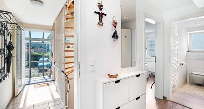 Apartment 'Zum Alten Wald' with Private Terrace and Wi-Fi