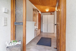 Interior - Apartment 'Schiel' with Mountain View, Private Terrace and Wi-Fi (Gernsbach)