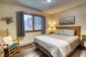 3 chambres, accès au Wi-Fi (inclus), literie fournie