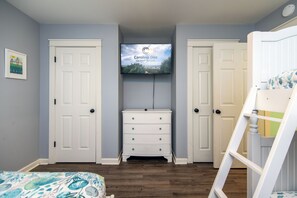 4 Schlafzimmer, Bügeleisen/Bügelbrett, kostenloses WLAN, Bettwäsche