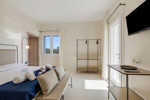 Family Villa, Multiple Bedrooms (Villa Elysium With Pool And Garden) | 9 bedrooms, WiFi, bed sheets - Villa Elysium With Pool And Garden (Alezio)