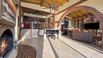 TV connectée, cheminée