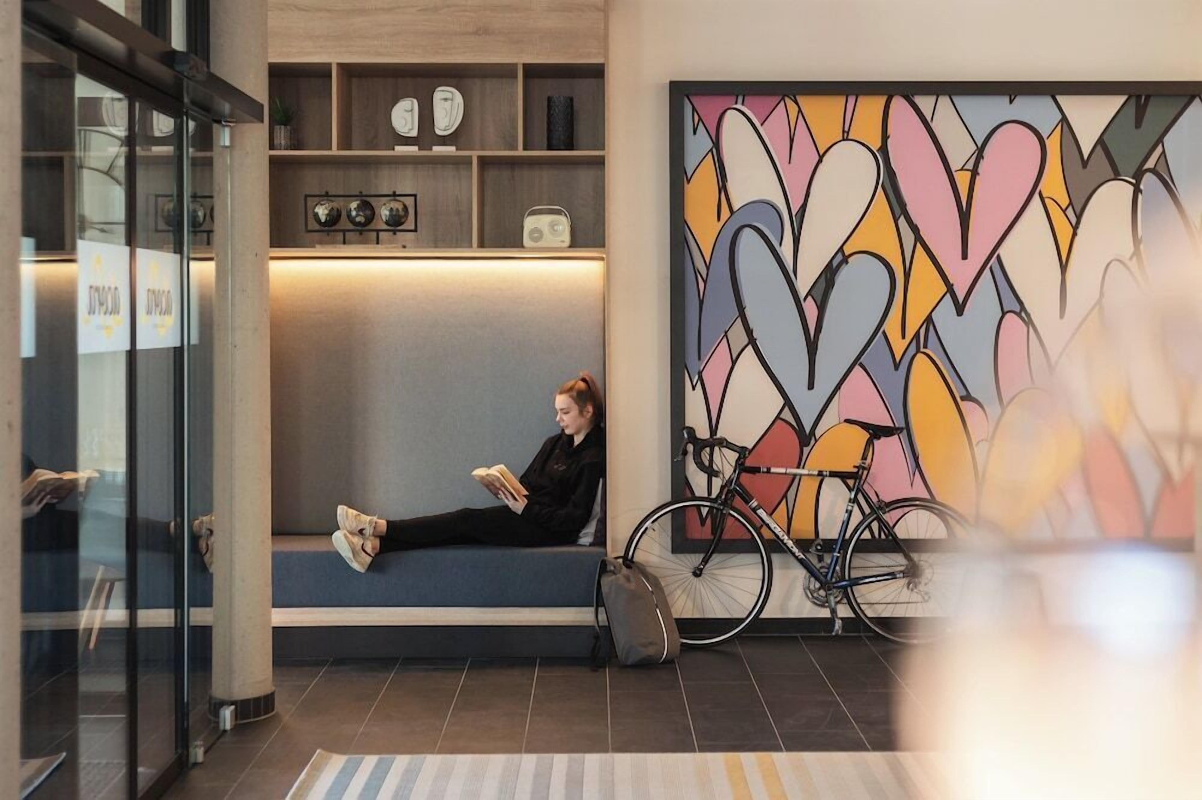 المنشأة من الداخل