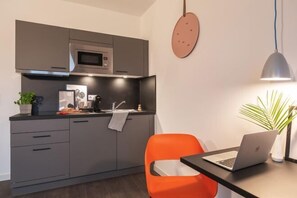 Room - Candlewood Suites BERLIN CHARLOTTENBURG by IHG (Berlin)