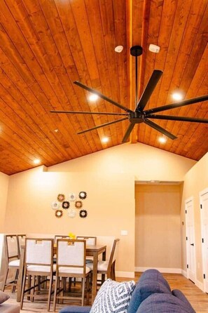 Interior - Rustic Haven- Heated Pool Open, Hot tub, EV, Spa, Wheel Chair & Privacy (Branson)