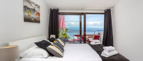 6 bedrooms, iron/ironing board, free WiFi, bed sheets