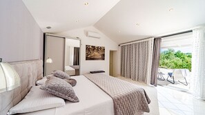 3 chambres, fer et planche à repasser, Wi-Fi gratuit, draps fournis