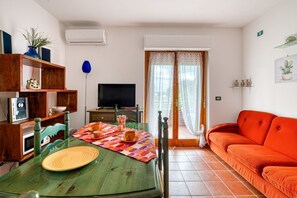 Télévision à écran plat