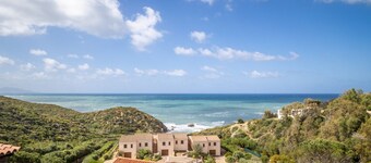 GuestHost - Sea's Peace