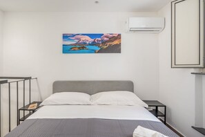 1 bedroom, iron/ironing board, bed sheets