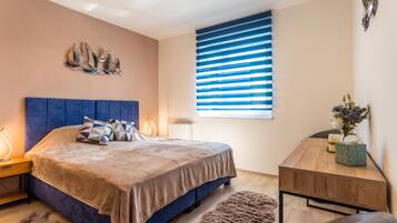 Family Apartment, 2 Bedrooms, Balcony, Lakeside (Sunset Resort 409 With Pool) | 2 bedrooms