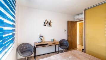 Family Apartment, 2 Bedrooms, Balcony, Lakeside (Sunset Resort 409 With Pool) | 2 bedrooms