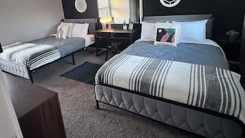 3 habitaciones, tabla de planchar con plancha, wifi y ropa de cama