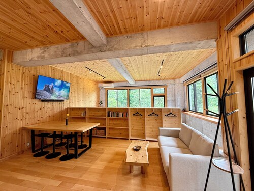 Cozy spacious suite by the creek / Tateya vacation 120