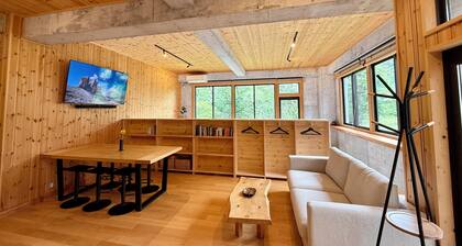 Cozy spacious suite by the creek / Tateya vacation 120