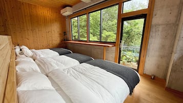 1 bedroom, in-room safe, iron/ironing board, free WiFi