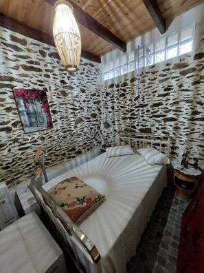 Spa - Kalavros Cretan House with magnificent view (kalavros 1)
