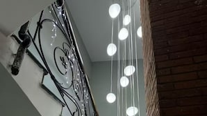 Luxury Double Room, Private Bathroom, City View | Living area - Casa Blu (Tbilisi)