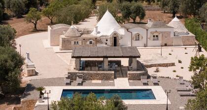 Trulli Aletheia con Piscina Privata