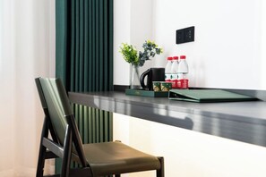 Desk, laptop workspace, free WiFi, bed sheets