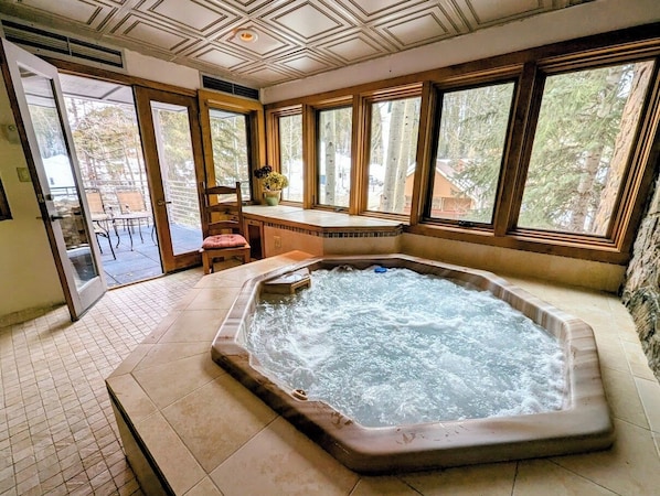 Exterior - Chateaux Dumont 2724 (Keystone)