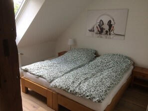 1 bedroom, WiFi, bed sheets