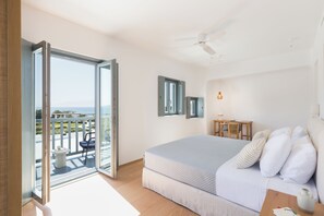9 Schlafzimmer, Zimmersafe, Bügeleisen/Bügelbrett, Reisekinderbett