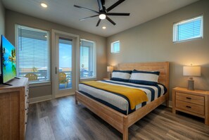 4 室のベッドルーム、WiFi (無料)、ベッドシーツ、車椅子でアクセスできる設備