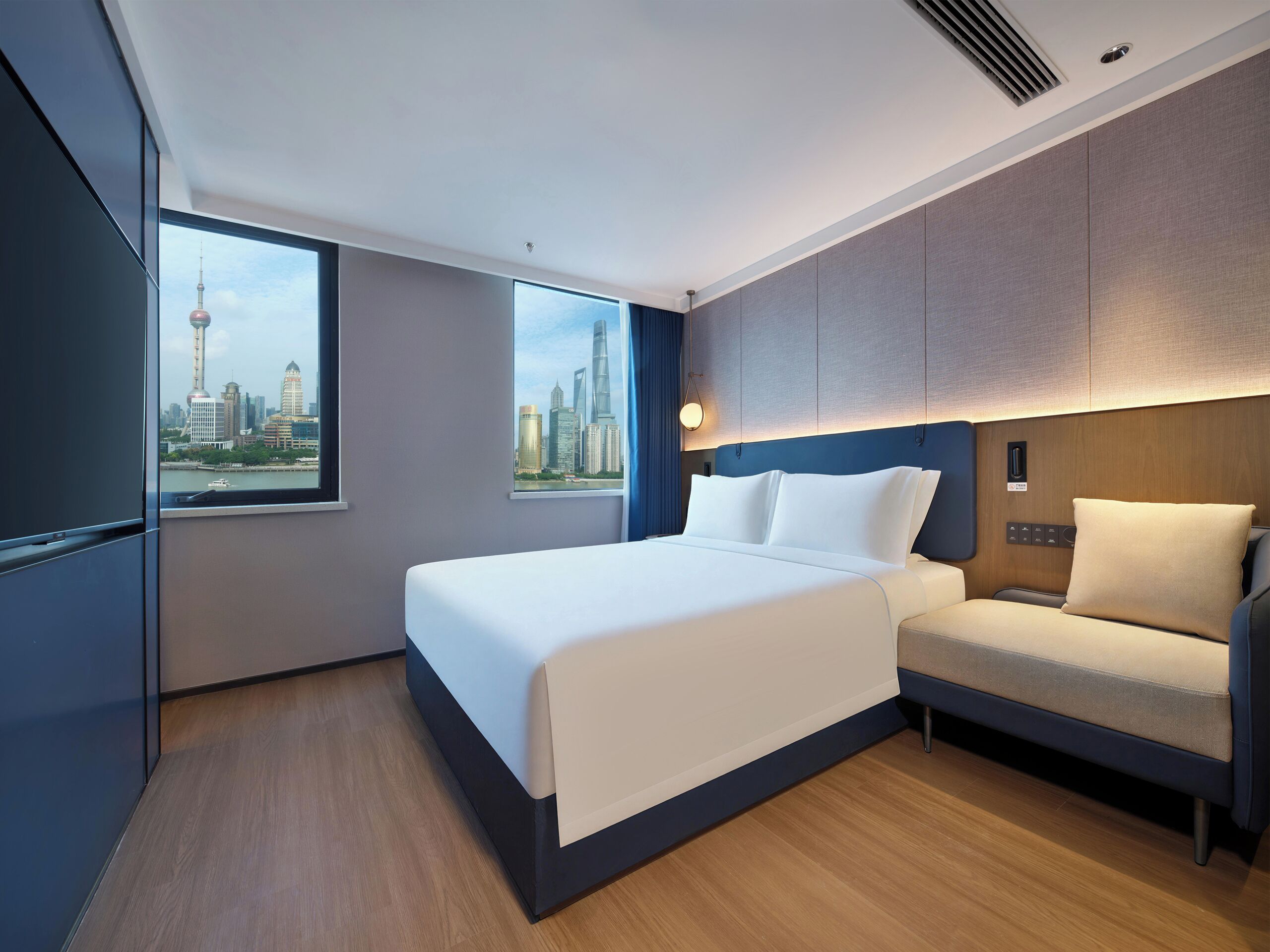 Bund View King Bed Room | View from room