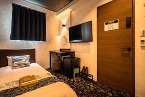 1 bedroom, WiFi - New open Asakusa/Ueno/Akihabara walking distance hotel downtown sightseeing/Skytree 302 (台東区)