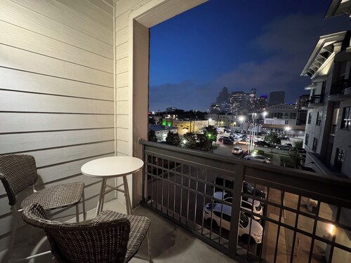 Luxury apartment Midtown Houston