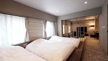 Junior Suite with Open Air Bath, Non Smoking | In-room safe, blackout drapes, free WiFi