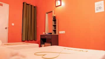 Quarto casal ou duplo luxo | 1 quarto, escrivaninha, ferros/tábuas de passar roupa, Wi-Fi de cortesia