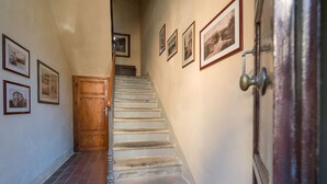 Immagine non classificata, 2 di 26, pulsante