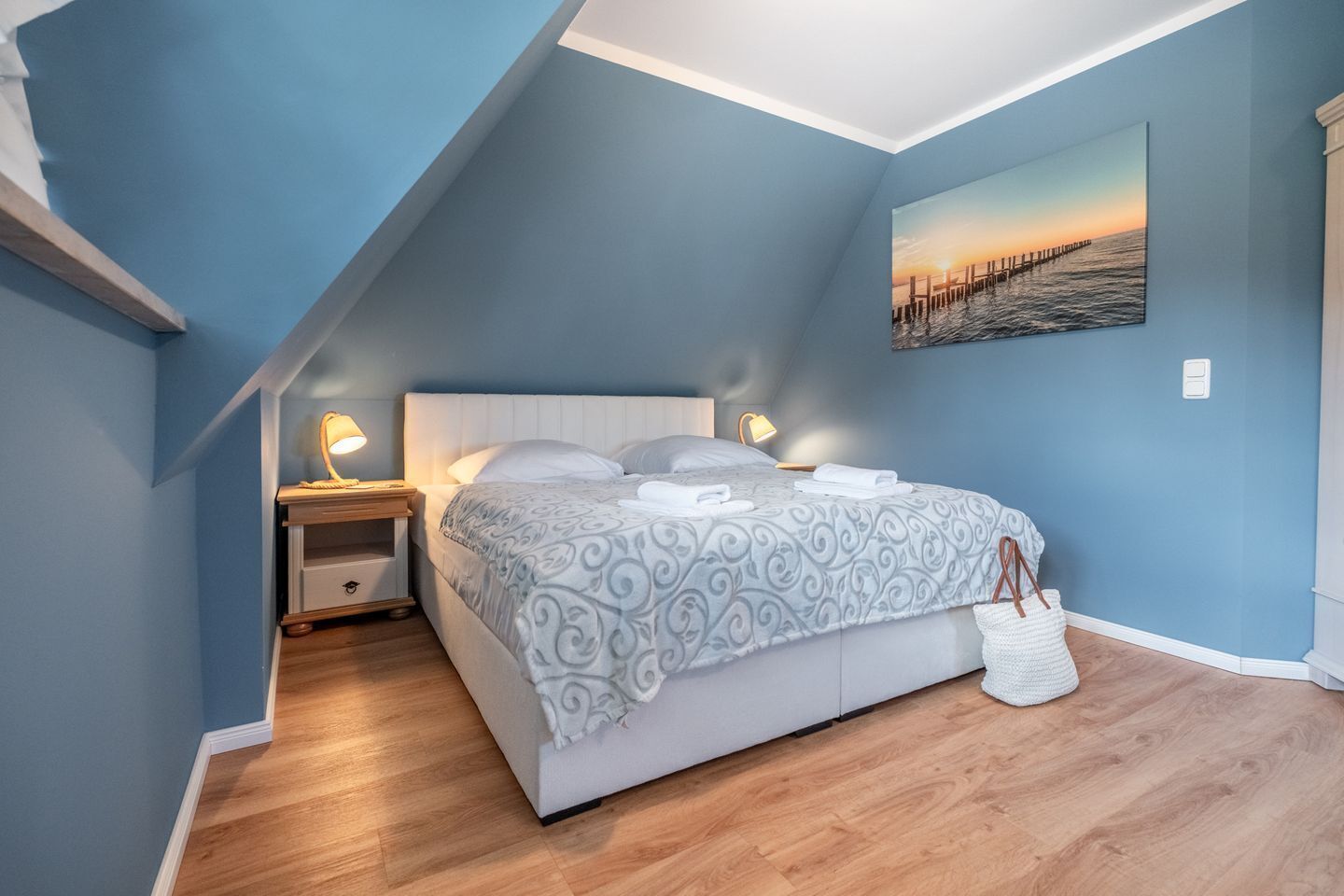 3 bedrooms, in-room safe, desk, iron/ironing board