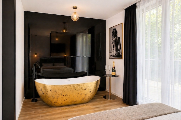 Deluxe Penthouse | Free WiFi