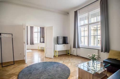 Coffres-forts dans les chambres, Wi-Fi gratuit, draps fournis