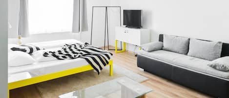 Estudio superior, vistas a la ciudad | Caja fuerte, wifi gratis, ropa de cama