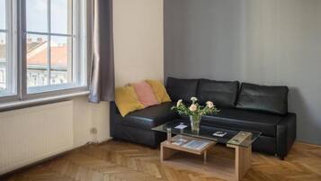 Superior Apartment | In-room safe, free WiFi, bed sheets