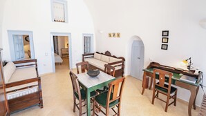 Suite – comfort, terrasse, sjøutsikt | Innvendig