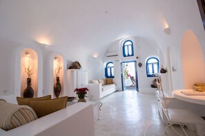 Deluxe Villa, Patio, Sea View | Living area - Lithies Traditional Homes (Firostefani Santorini)