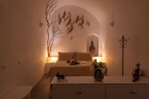 Deluxe Villa, Patio, Sea View | Spa - Lithies Traditional Homes (Firostefani Santorini)