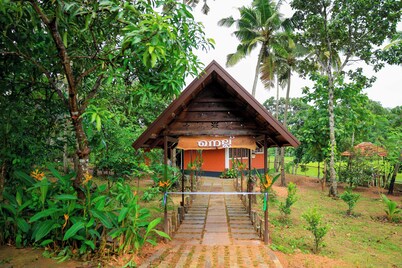 Nellu Tranquil Pool Villa & Organic Farmstay near Varkala
